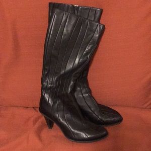 TSUBO “ Kampot” black boots sz 8.5